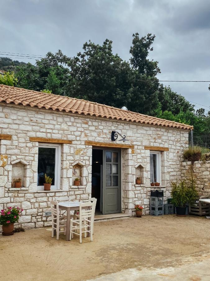 Elea Guesthouse Himarë Exterior foto